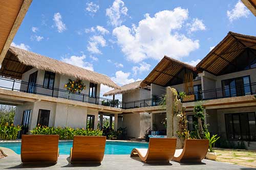 Bella Vida resort Uluwatu Vista a la piscina